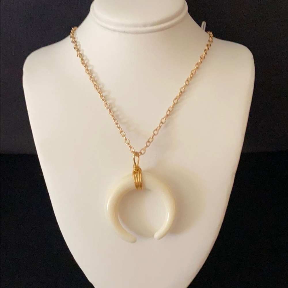 Boho Ivory colored Choker Necklace